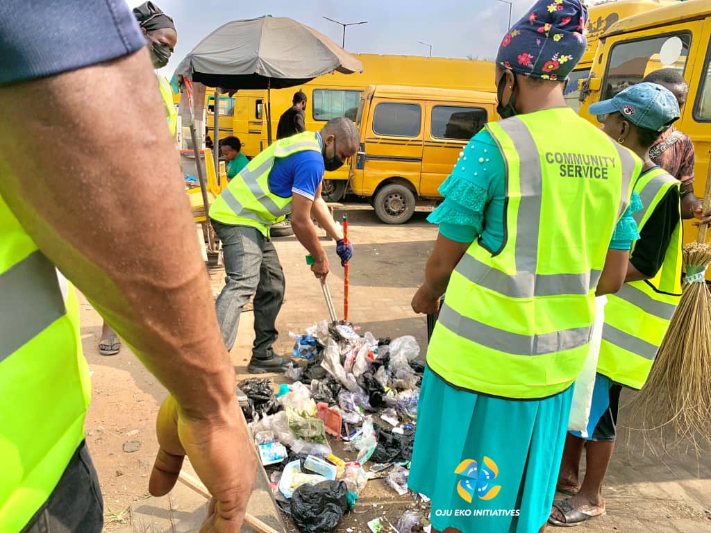 IMG-20250102-WA0032 Youth-Driven Initiative: Clean-Up Ojodu Community Service Shines Despite Challenges Ojodu, Lagos. √√√ Newzspy.