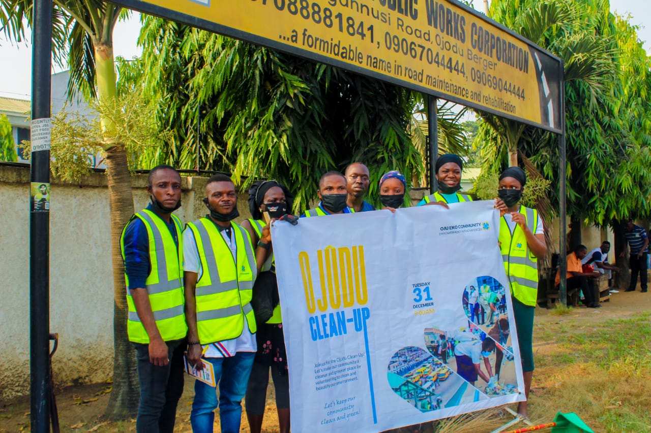 IMG-20250102-WA0039 Youth-Driven Initiative: Clean-Up Ojodu Community Service Shines Despite Challenges Ojodu, Lagos. √√√ Newzspy.