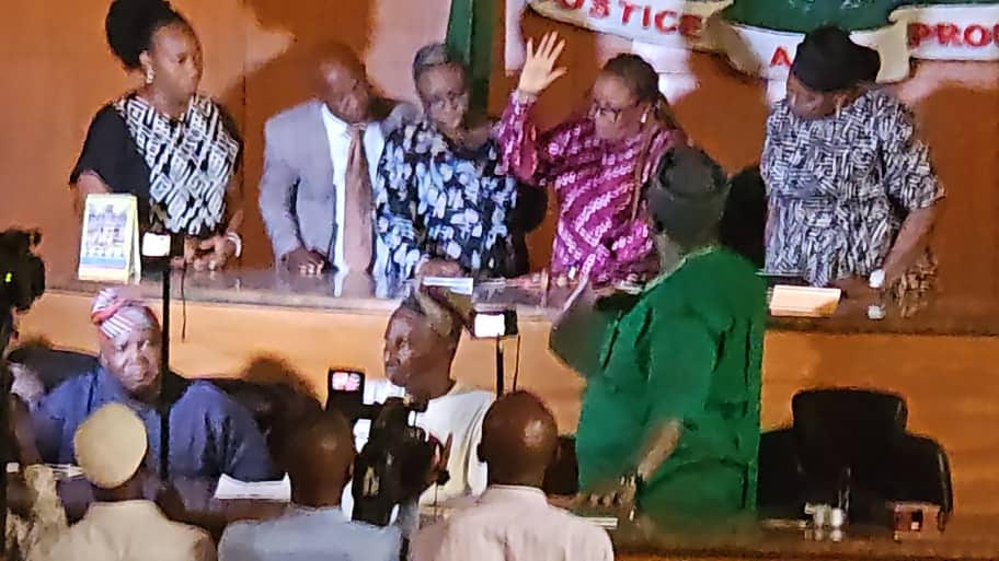 unnamed-20 BREAKING NEWS: Speaker of Lagos State House of Assembly Impeached, Hon. Mojisola Lasbat Meranda Sworn In as New Speaker.