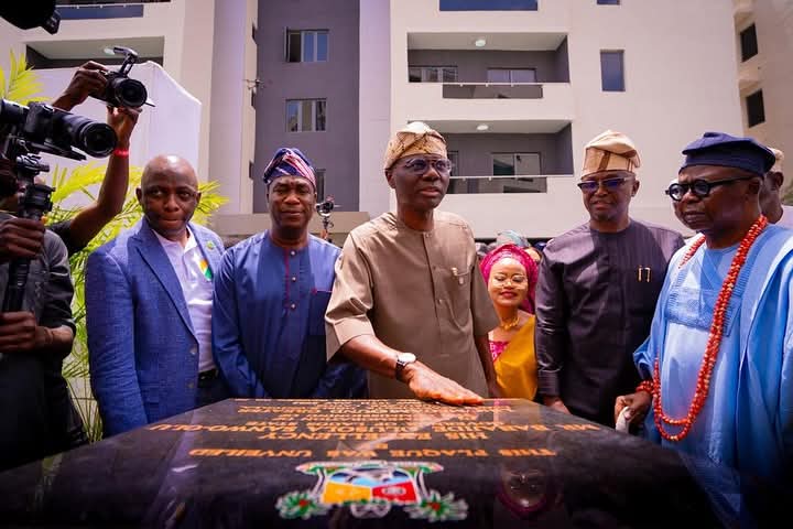 FB_IMG_1747673033706 Sanwo-Olu Commissions New Housing Projects in Surulere, Promises More Affordable Homes for Lagosians.✓✓✓Newzspy.