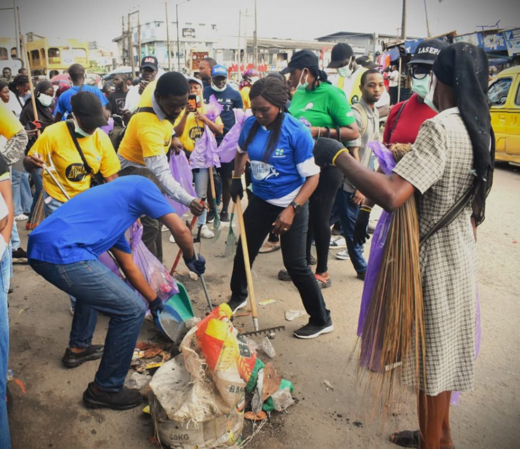 IMG-20250921-WA0010-1024x884 Oju Eko Initiatives champion World Clean Up Day in Lagos, Nigeria. ✓✓✓Newzspy.