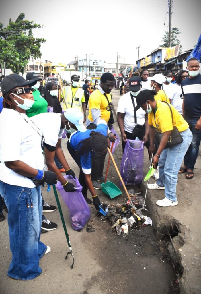 IMG-20250921-WA0013-701x1024 Oju Eko Initiatives champion World Clean Up Day in Lagos, Nigeria. ✓✓✓Newzspy.