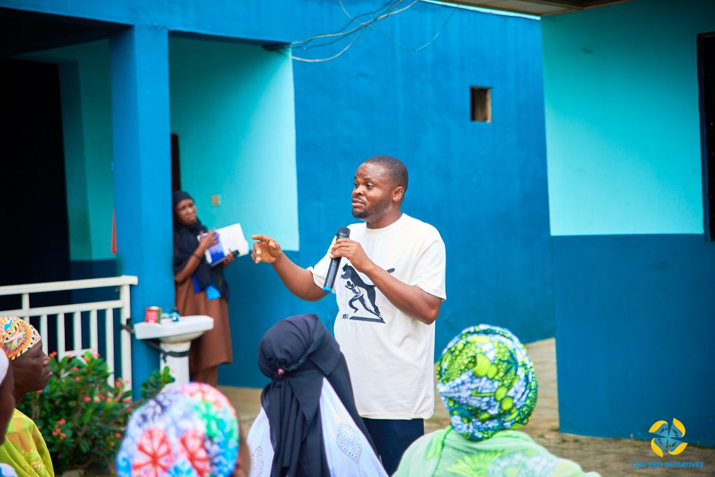 INF5269-1024x684 Oju Eko Initiative Empowers Community Women at “December To Remember” Outreach.