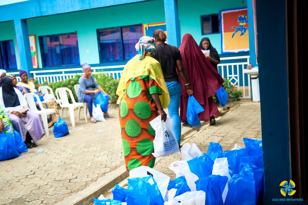 INF5320-1024x684 Oju Eko Initiative Empowers Community Women at “December To Remember” Outreach.