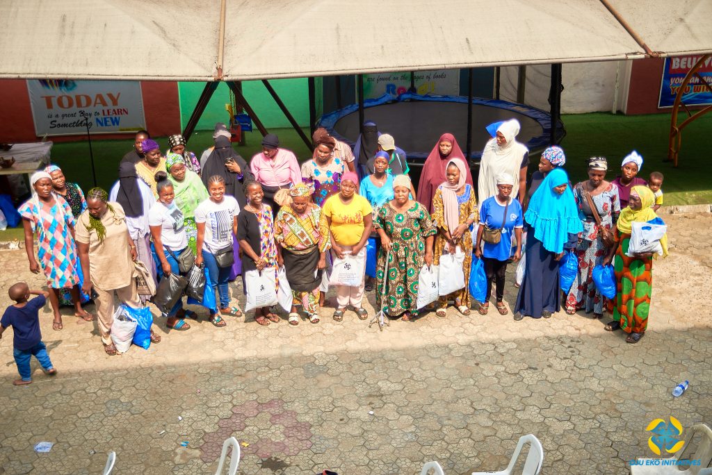 INF5338-1024x684 Oju Eko Initiative Empowers Community Women at “December To Remember” Outreach.